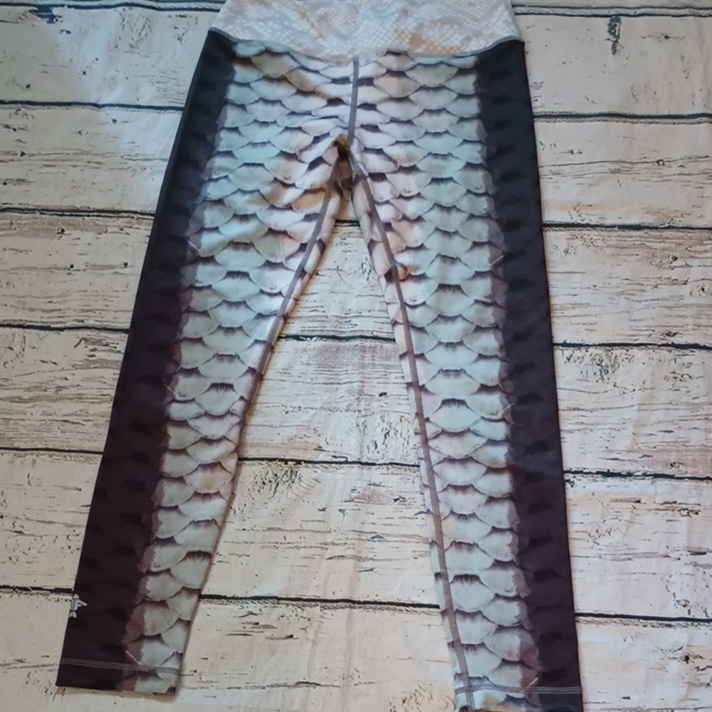 Aquaflauge Green Gray Fish Scale Print Leggings M